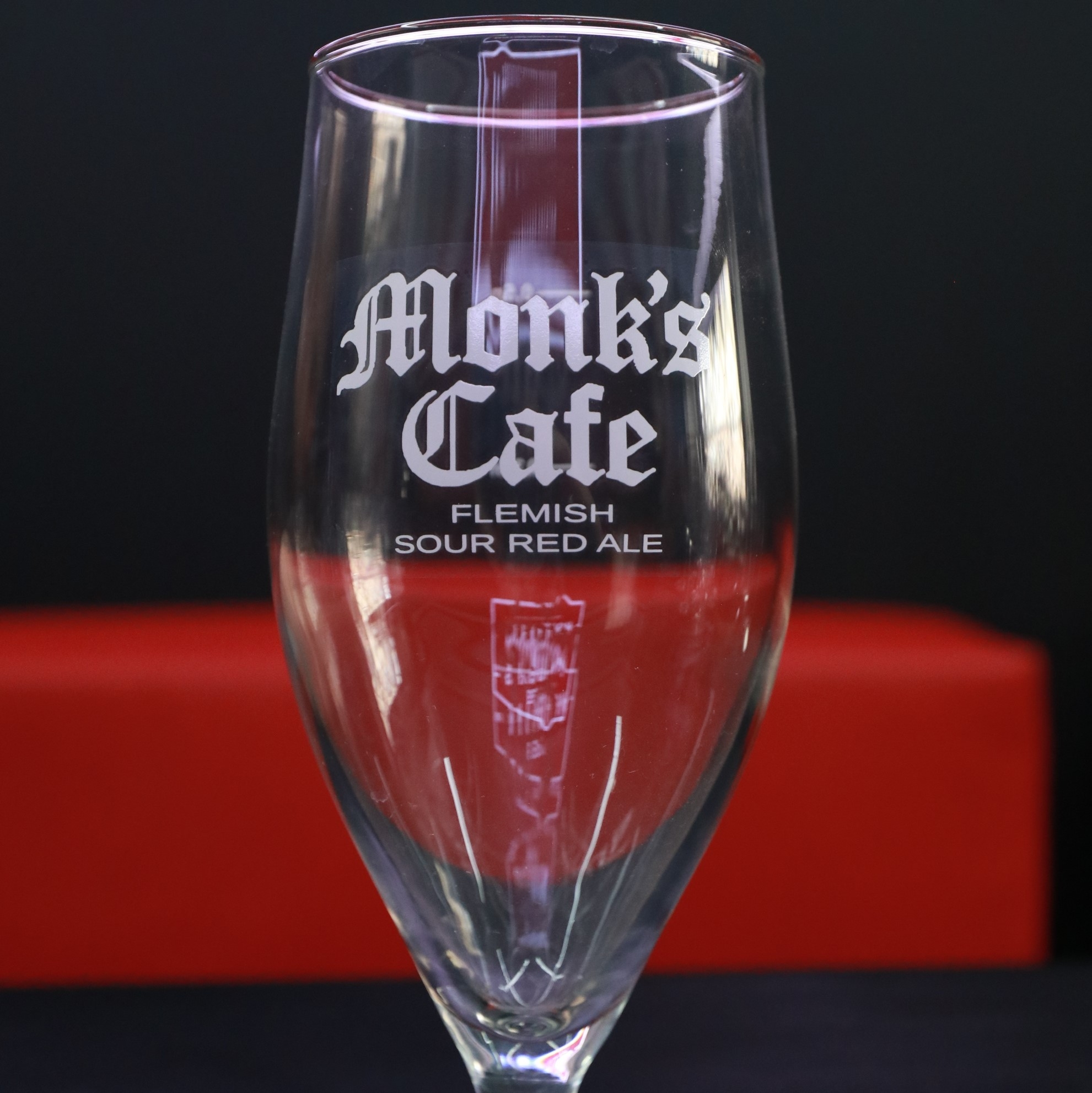 Бокал Monk's Cafe (2 риски)/Кафе у монаха 0,33/0,5 л.